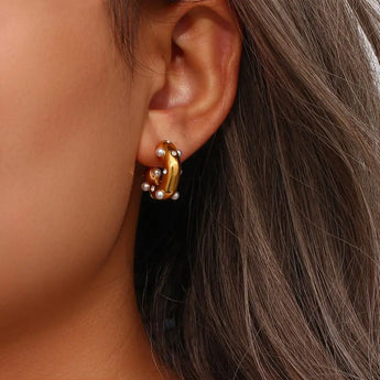 Amnesia | Alexia Gold Plated Stainless Steel Pearl Earrings