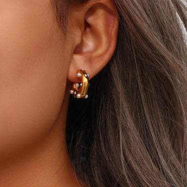 Amnesia | Alexia Gold Plated Stainless Steel Pearl Earrings
