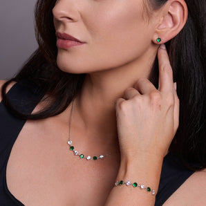925 Sterling Silver Jewellery Set featuring Clear and Emerald Coloured Cubic Zirconia Necklace, Bracelet and Earrings