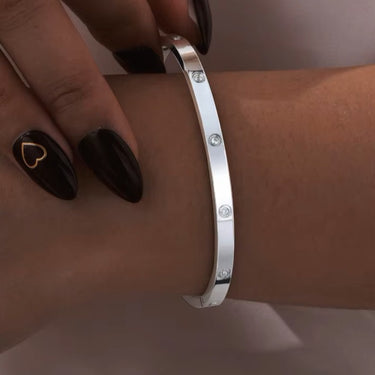 Amnesia Jewellery | Iris 4mm Gold Plated Stainless Steel Bangle